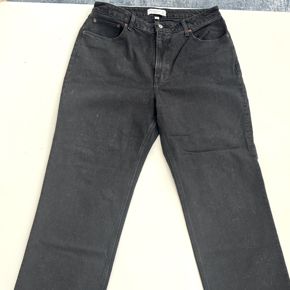 Abercrombie & Fitch Black Denim - The 90s Relaxed High Rise - 32 / 14 R
